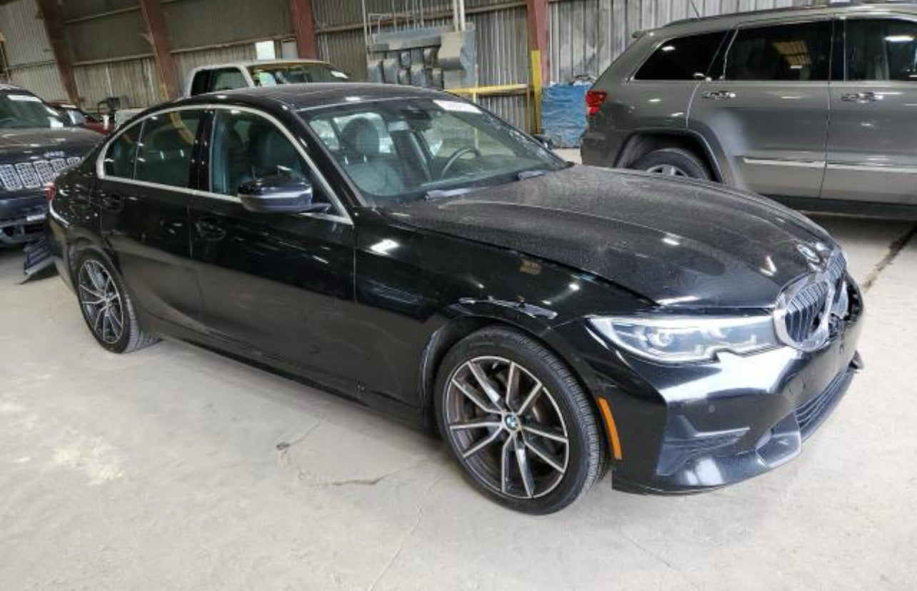 سياره قطع غيار نصف امامي وفرط خلفي g30