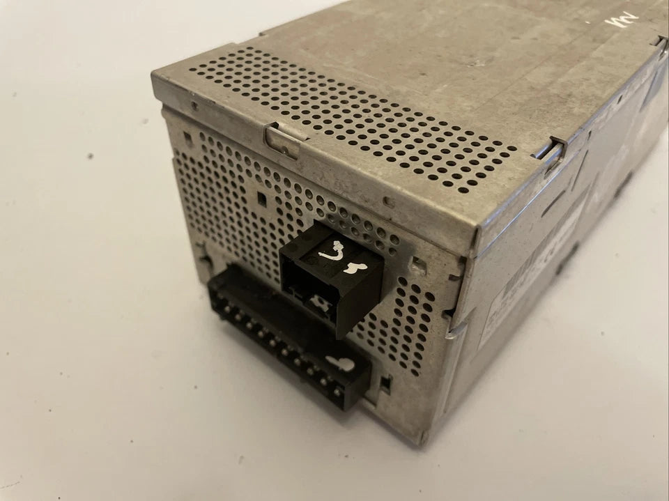 مضخم صوت أصلي لسيارة BMW الفئة السابعة امبليفير harmon