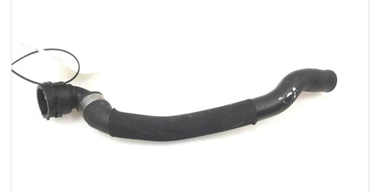 radiator hose partnumber 1437865 e90 n46 (خرطوم مياه)