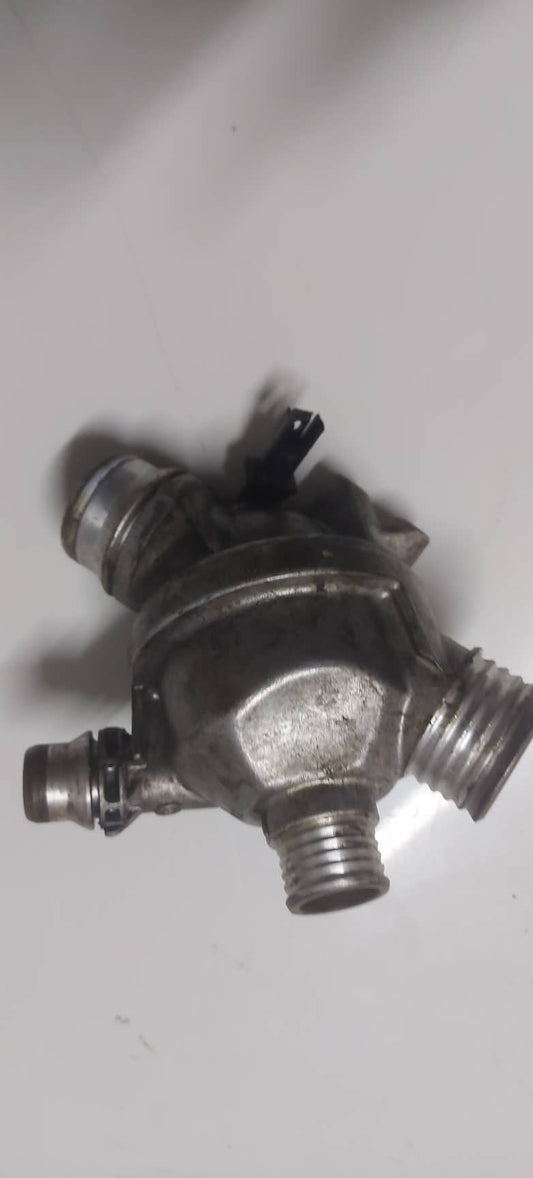 كوعة ترموستات e60 x3 e90(325 330)